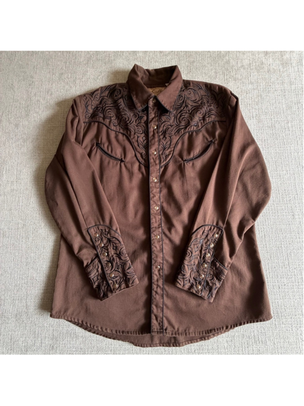 Scully Men's Scroll Embroidered
Brown Button Down pearl snap Shirt Large